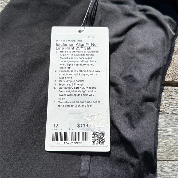 Lululemon Align No-Line‎ Pant 25" Satin size 12 Black NWT - Picture 2 of 5